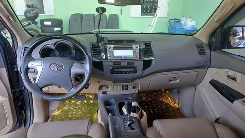 Toyota SW4 3.0 Srv 7l 4x4 Aut. 5p 171 hp
