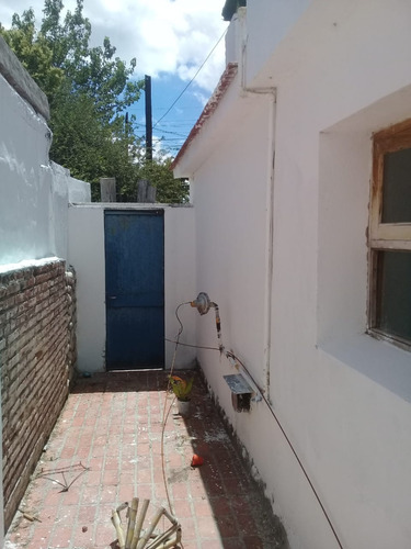 Casa Con Monoambiente A Reciclar Sobre Ruta En Nono