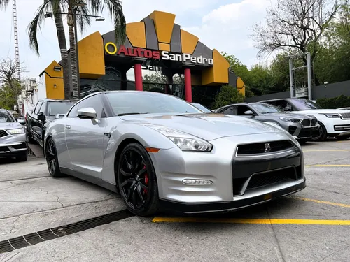 Nissan Gt R 2015