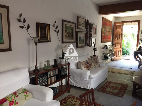 Imagem 7 de 29 de Maravilhosa Casa Em Rua Nobre Da Gávea, Com 5 Quartos, 3 Vagas, Jardim E Linda Área Externa! - 36910