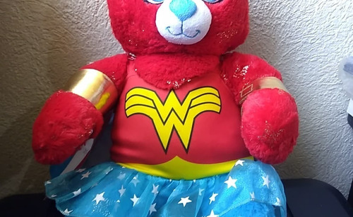 Build A Bear Dc Wonder Woman Teddy Bear Plush 40 Cms (Usado)