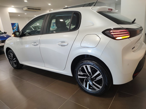 Peugeot 208 1.0T Allure Pack
