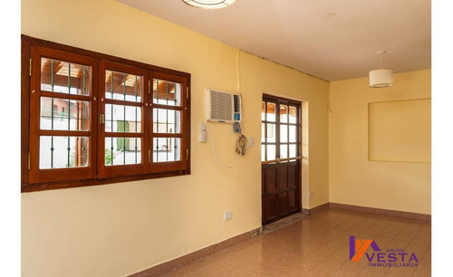 En Venta - Gran Casa En B° Grand Bourg - 450 M2 De Terreno