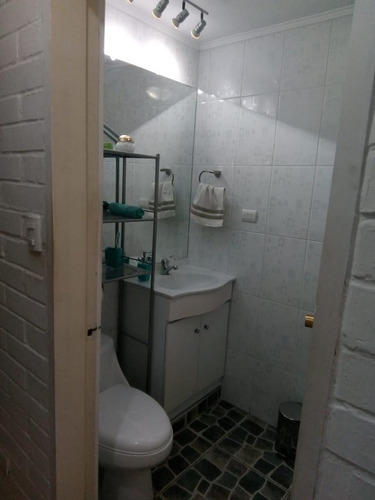 Casa De 2 Piso En Centro De Quilpue 4 Dormitorios 2 Baños
