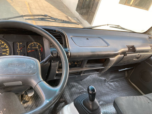 Camión Isuzu 450 2008 Con Rampa Hidráulica