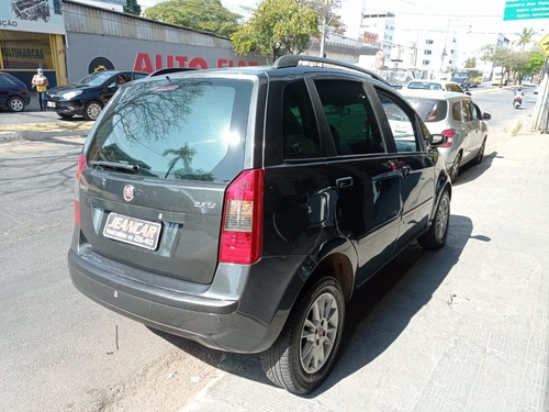 Imagem 4 de 5 de Fiat Idea 2010 1.4 Elx Flex 5p