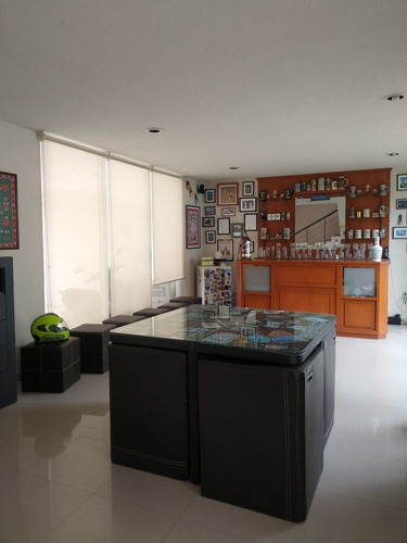 Imagen 1 de 20 de Amplia Casa En Venta En Echegaray