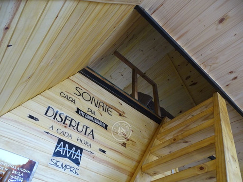 Nórdica Chica En Villa Serrana