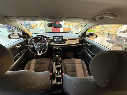 Kia Rio 1.6 Lx Sedan Mt