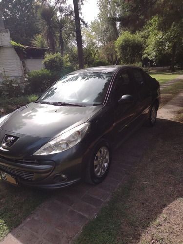 Peugeot 207 1.4 Sedan Allure 75cv 2013