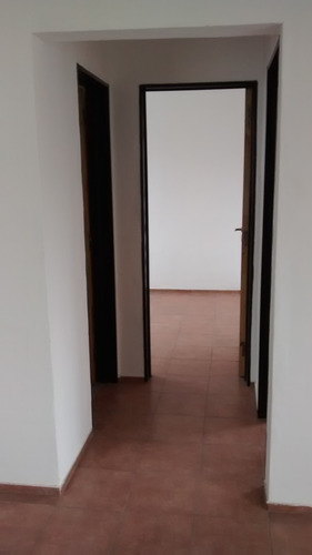 Imagen 10 de 13 de Alquilo Casa Dos Dormitorios Villa Allende Parque Cordoba