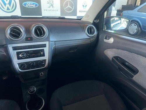 Volkswagen Gol 1.0 Trend Total Flex 5p