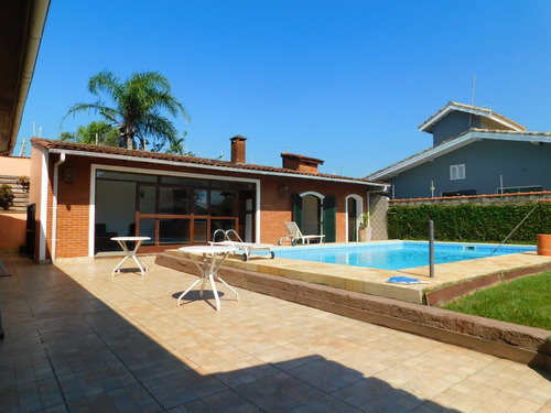 Casa Com Piscina À Venda No Turístico Em Peruíbe - Litoral.