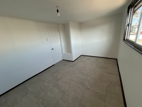 Práctica Casa Recién Renovada A Pasos Metro Las Parcelas