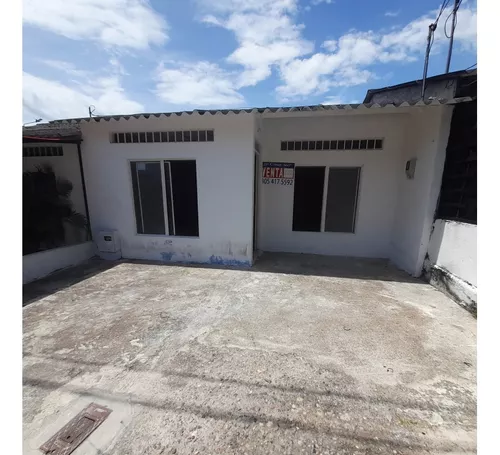 Venta De Casa En Conjunto Algarrobo - Girardot