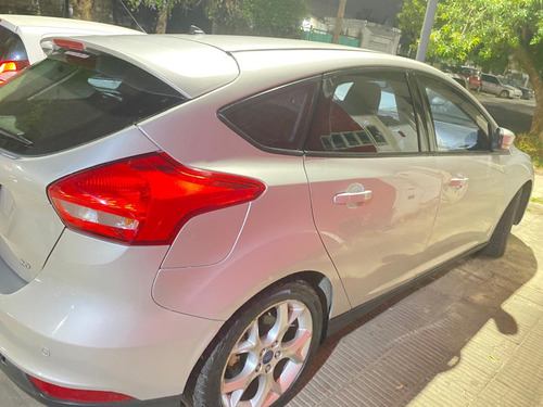 Focus Se Plus 5p Gomas Nuevas, Asiento De Cuero El Más Full