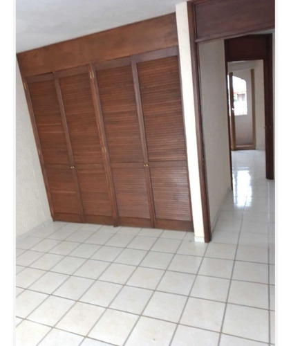 Casa En Venta En Nueva Chapultepec, Morelia, Michoacán De Ocampo C.p. 58280