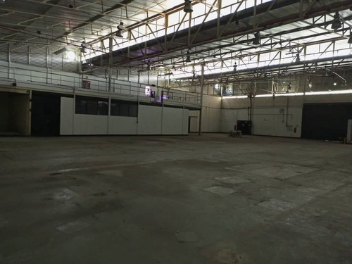 Imagen 2 de 7 de Alquiler Galpon De 800 Mts En Zona Industrial Guarenas, En La Parte Posterior Terreno De 5000 Mts²,ideal Para Empresa Farmaceutica, De Alimentos O Cualquier Rubro, Por Su Amplio Espacio
