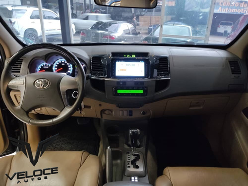 Imagen 9 de 14 de Toyota Fortuner 4x4 Blindada