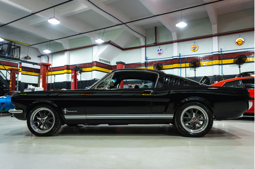 Ford Mustang  Fastback 