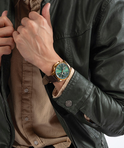 Reloj Para Hombre Guess Spec Correa Intercambiable Color Negro Bisel Dorado Fondo Verde