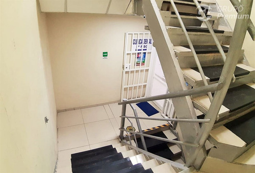 Local Comercial Funcionando En Venta / Inversión / Stgo.