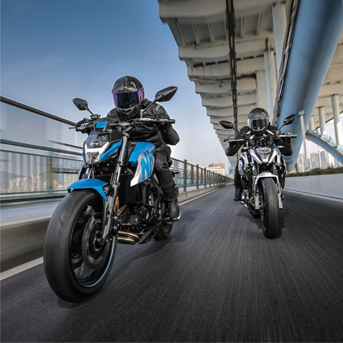 Imagen 17 de 17 de Cfmoto Nk400 Pantalla Tft Cfmoto Martínez / 2023.