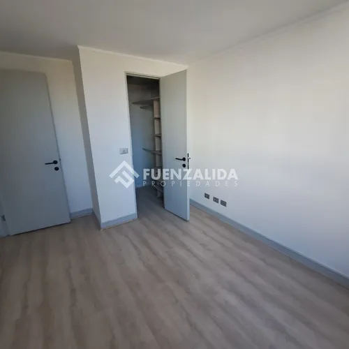 Departamento Seminuevo En Venta De 2d/1b Metro Lo Ovalle