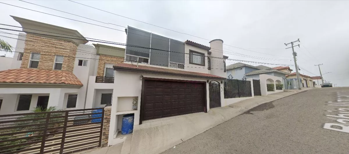 Casa En Recuperacion Bancaria En Moderna, Ensenada(hasta Un 65% Por Debajo De Su Valor Comercial, No Creditos) -fva