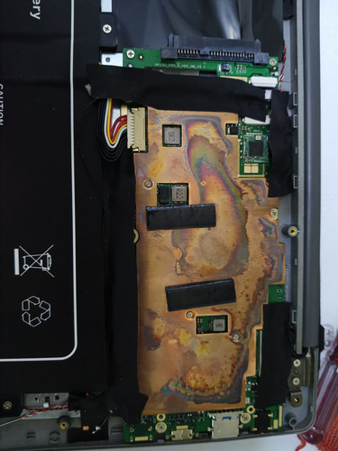 Laptop Ghia Libero Lv14cpp Para Refacciones (Usado)