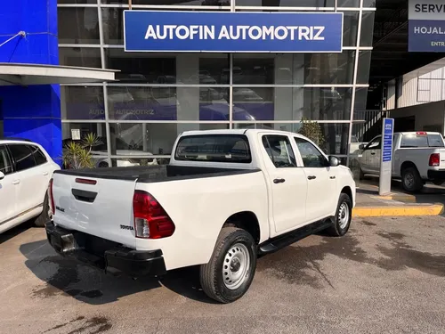 Toyota Hilux 2.7 Cabina Sencilla Mt