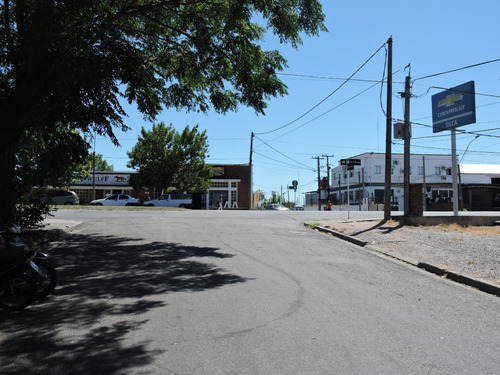 Alquilo Casa De Un Dormitorio En Excelente Ubicación
