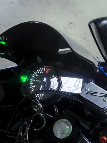Yamaha R3