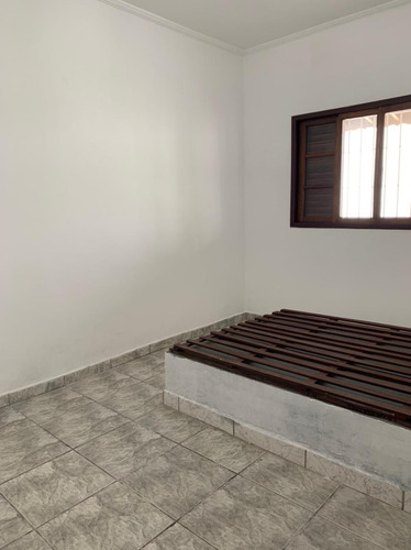 Imagem 7 de 26 de Casa Próximo À Comércios Com Área De Lazer, Piscina E Churrasqueira, No Balneário Gaivota Em Itanhaém, À 1.800 Metros Do Mar