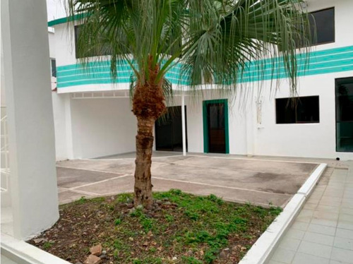 Amplia Propiedad En Renta, Ubicada En La Colonia Flores Magón, Puede Tener Uso Habitacional O Comercial