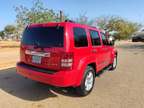 Imagen 5 de 14 de Jeep Cherokee Limited 4x4 Kk