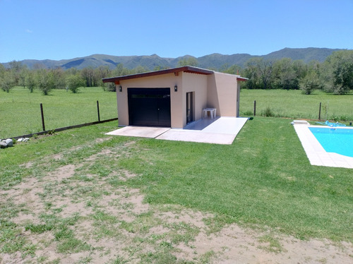 Hermosa Casa En La Mejor Zona De El Valle De Calamuchita, A 7 Minutos Del Centro De Villa General Belgrano.