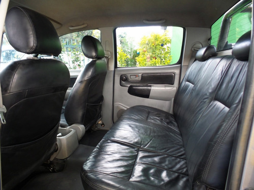 Toyota Hilux 2.5 Mt