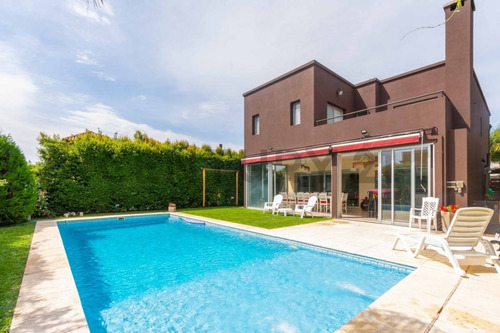Imagen 3 de 30 de Venta - Casa - Bº La Damasia - San Fernando