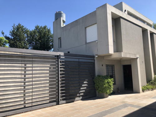 Casa Duplex Venta Castelar