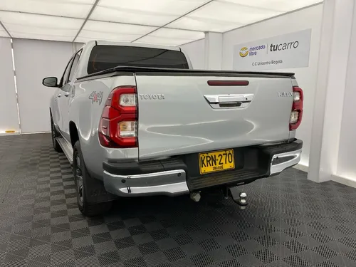 Toyota Hilux At 4.0 4x4 R 17