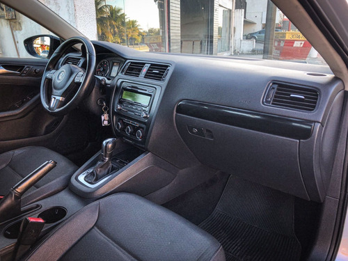 Imagem 14 de 15 de Jetta Comfortline 2.0 T.flex 2012 Completo