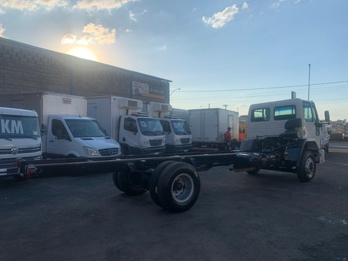Imagem 13 de 15 de Ford Cargo 1317 Toco 4x2 06/06 Chassi Motor Novo