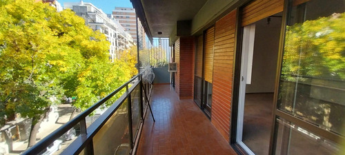 Alquiler Semipiso, 4 Amb, Cochera Cub. Baulera, Balcón Al Fte, Muy Luminoso!!!