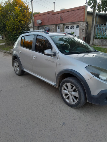 Renault Sandero Stepway 1.6 Confort