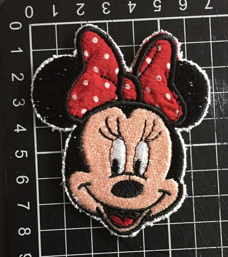 Minnie Mouse - Parche Bordado