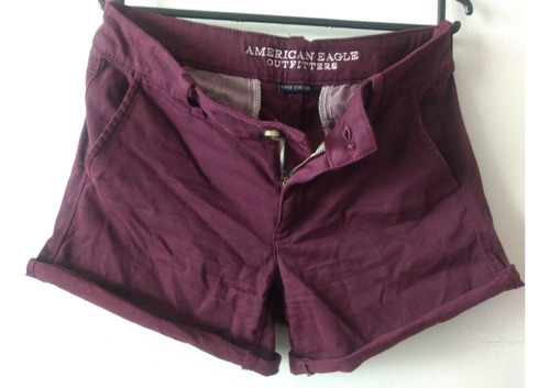 Short Burdeos American Eagle Talla 40/m