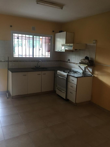 Imagen 4 de 15 de Venta - Casa Tipo Triplex - San Miguel