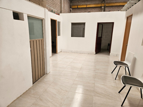Renta De Oficinas Con Terreno A 3.5 Km Del Aifa