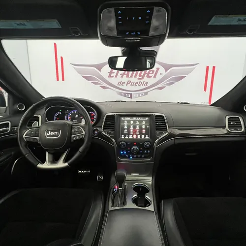 Jeep Grand Cherokee 6.4 Srt-8 At